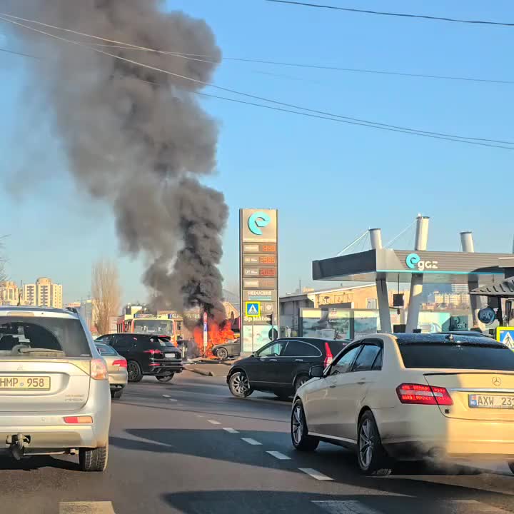 Пожар в маршрутной газели в Тульской области ликвидирован без пострадавших