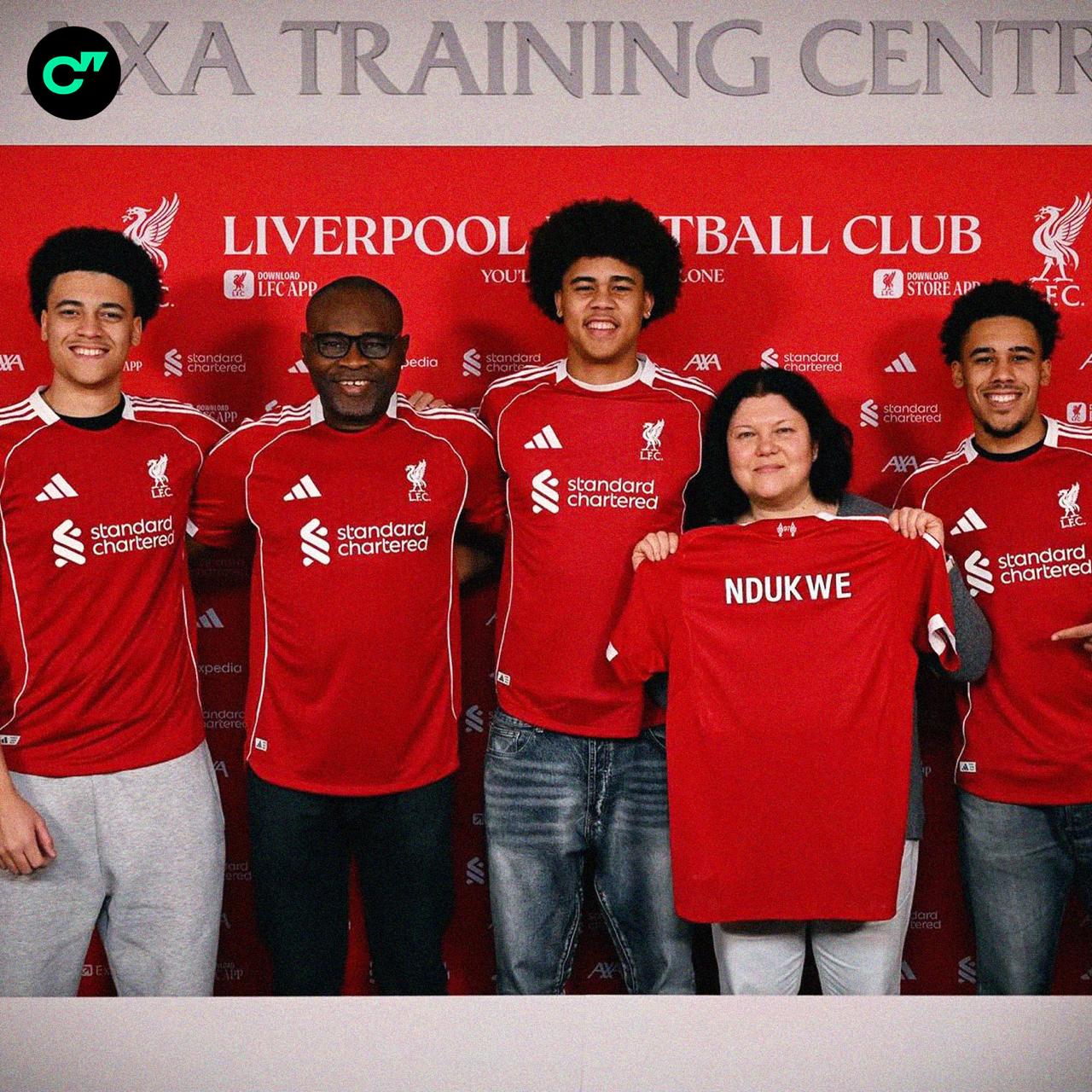Ливерпуль официально объявил о переходе 17 летнего Ифеаньи Ндукве из Аустрии его мама россиянка а папа нигериец Англичане заплатили за перспективного защитника около 3 млн евро Все рекорды сезона в приложении ГОЛ