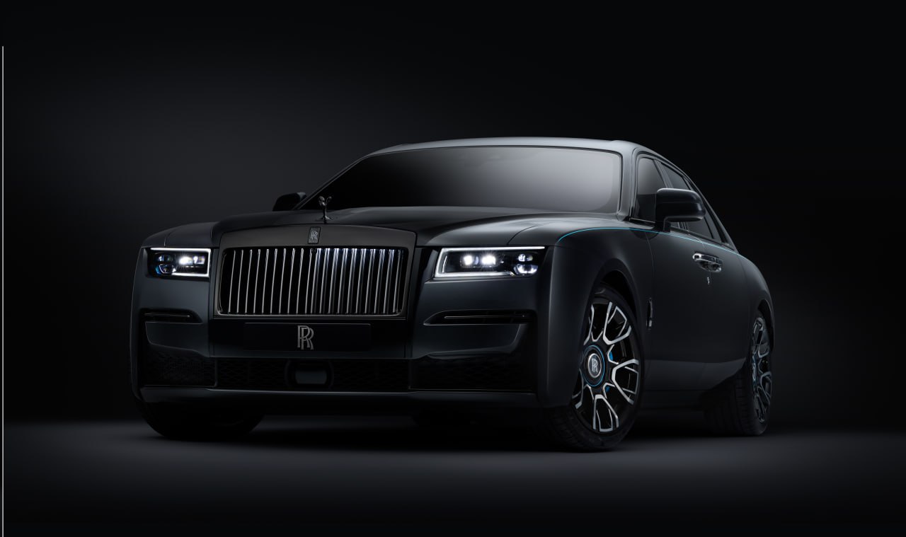 В России резко вырос спрос на Rolls-Royce Продажи этих элитных машин в первом полугодии взлетели более чем в полтора раза. С января по июнь было продано 100 Rolls-Royce, всего россияне купили 320 новых люксовых автомобилей рост на 19% год к году . Цена на новый автомобиль Rolls-Royce стартует от примерно $350 тысяч 27,3 млн рублей .