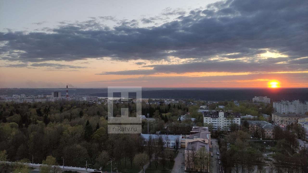 В I квартале 2025 года в регионе направлено 16 млрд рублей на развитие образования, здравоохранения и социальную поддержку жителей Это 70% от общего объема расходов областного бюджета. В том числе: 7000 семей обеспечены различными видами пособий и компенсаций на детей; 57 тысяч жителей области получили льготные лекарства. Регион показал лучший результат в ЦФО и занял 3 место в России по росту промпроизводства. По итогам трех месяцев он составил 16%. Доходы областного бюджета в 1-м квартале 2025 года составили 23,6 млрд рублей, что на 13 % больше, чем за тот же период прошлого года. «Стабильная работа экономики позволяет нам наполнять бюджет и решать задачи, стоящие перед регионом. Мы выполняем все обязательства по социальной поддержке жителей. Обеспечиваем реализацию нацпроектов. Направляем средства на развитие экономики, обновление инфраструктуры, ЖКХ, дорог. С учетом новых вызовов и приоритетов, потребностей жителей. Задача для всех коллег: рачительно относиться к каждому бюджетному рублю», — губернатор Владислав Шапша. Прислать новость Заказать рекламу