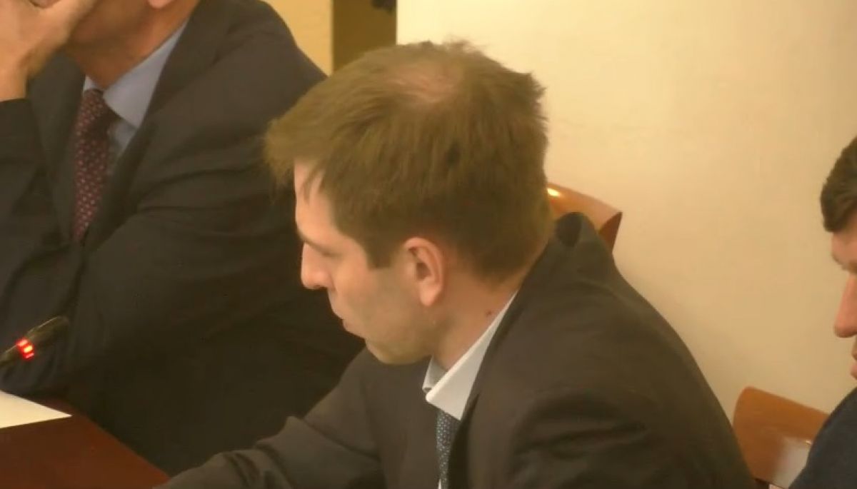Александра Альянова оштрафовали на 15 тысяч     Александр Альянов, возглавляющий региональный департамент здравоохранения, оштрафован на 15 тысяч рублей. Это произошло после того, как вскрылось несколько фактов игнорирования обращений граждан.  ↗  Прислать новость   Подписаться
