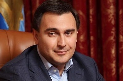 Глава подмосковного Реутова впал в кому после ДТП Филипп Науменко из Единой России попал в аварию в Нижнем Новгороде Науменко экстренно госпитализировали в больницу врачи борются за его жизнь Прямой эфир