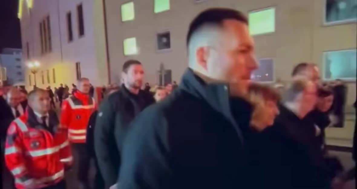 Канцлер Фридрих Мерц подвергся освистыванию на поминках жертв теракта в Магдебурге