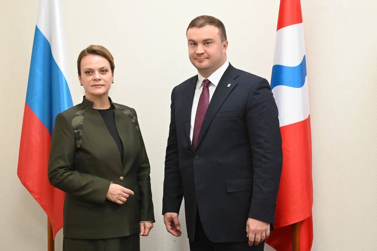 Провели рабочую встречу со статс секретарем заместителем Министра обороны РФ председателем Государственного фонда Защитники Отечества Анной Евгеньевной Цивилевой Обсудили запуск регионального Центра высокотехнологичного протезирования и вопросы дальнейшего развития системы поддержки наших героев Реабилитация бойцов которые возвращаются с СВО одна из важнейших задач Кроме того мы в регионе постоянно расширяем круг мер поддержки для ветеранов и участников СВО а также их родных Сейчас таких мер у нас более 40 Эту работу будем продолжать Виталий Хоценко в МАХ