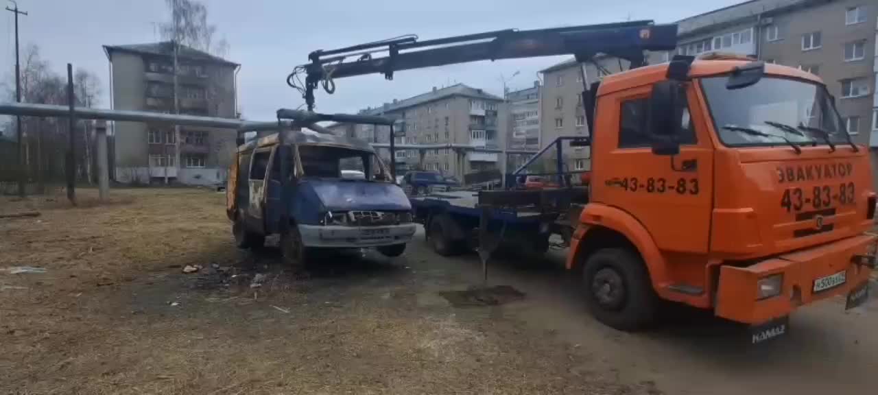 В Архангельске началась эвакуация брошенных автомобилей