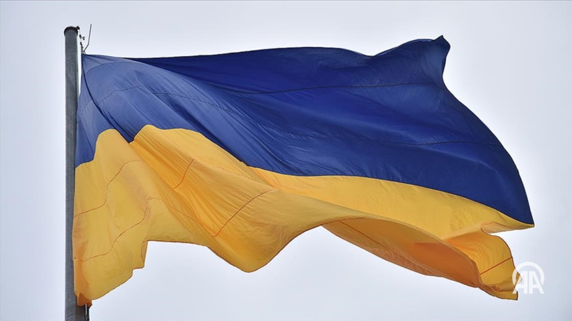 Бизнесмен Тимур Миндич бежал в Израиль на фоне коррупционного скандала в Украине Миндича называют теневым куратором украинского энергетического сектора http v aa com tr 3745423