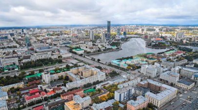 Россияне назвали Москву, Петербург и Екатеринбург лучшими городами для карьеры   Согласно данным опроса, лучшими городами для карьеры являются Москва, Санкт-Петербург, Екатеринбург, Тюмень и Казань.  Читать далее