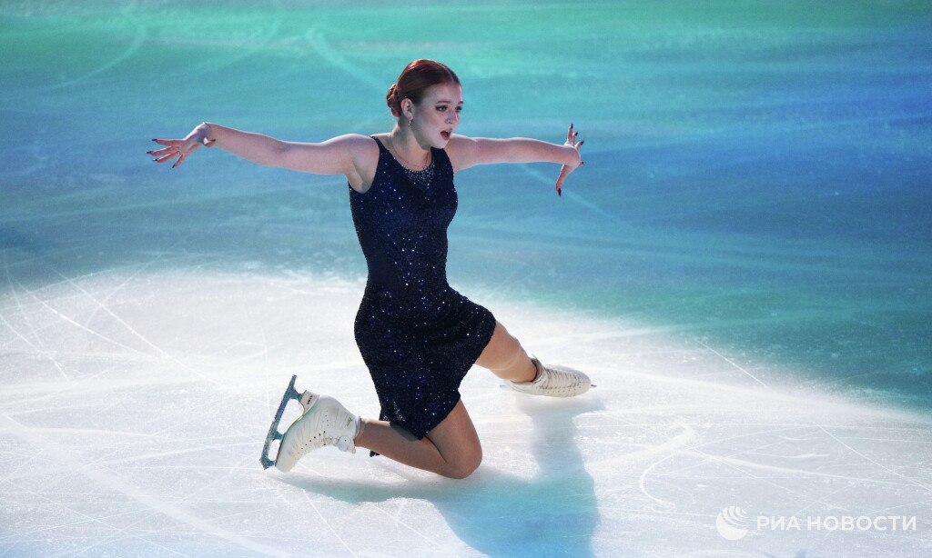 Фигуристка Трусова намерена вернуться в спорт ради Олимпиады 2030 Об этом РИА Новости сообщил источник близкий к ситуации Трусова намерена вернуться в спорт и провести весь следующий олимпийский цикл включая участие в Играх 2030 во Французских Альпах Кроме того она намерена побороться за олимпийское золото Подписывайтесь на РИА Новости Спорт в MAX