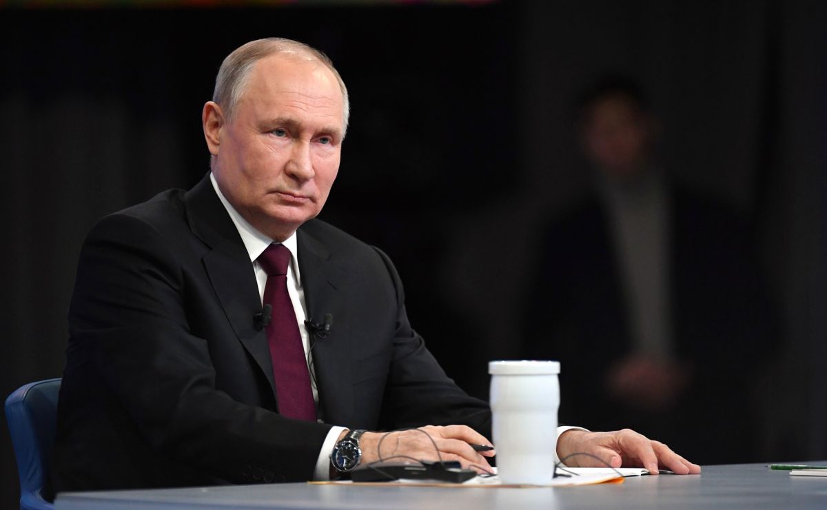 Президент Владимир Путин наградил пятерых воронежских медиков и работника сельского хозяйства Шесть воронежцев удостоены государственных наград за высокие заслуги. Среди них пять работников медицины и один деятель сельского хозяйства. Соответствующий указ Президент Владимир Путин подписал 30 мая 2025 года. ↗ Прислать новость Подписаться