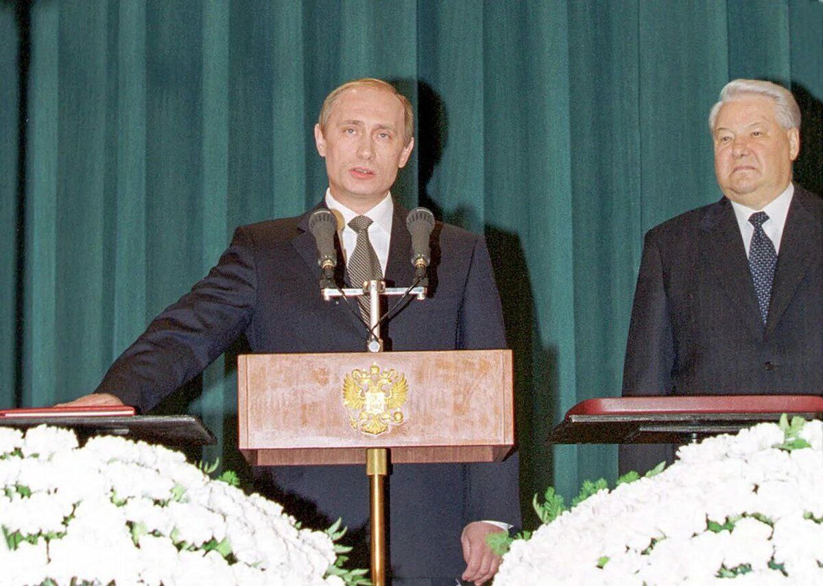 Ровно 25 лет назад состоялась первая инаугурация Владимира Путина в Большом Кремлёвском дворце