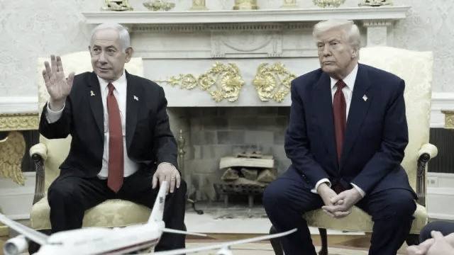 The Washington Post: Советник по нацбезопасности США уволен после серьёзных разногласий с руководством по поводу необходимости удара по Ирану. Трамп начал чистку внутри своей администрации от радикально настроенных произраильских фигур. Это не значит, что администрация Трампа отдаляется от Израиля — скорее, это сигнал к устранению самого Нетаньяху. /#США #Израиль /