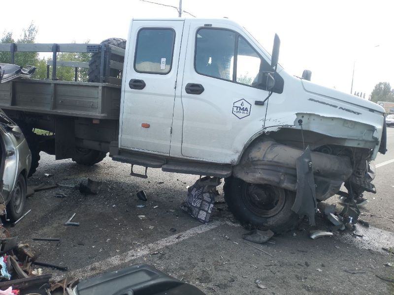 В Самарской области три человека погибли в ДТП   www syzran small ru news 96344 Подписаться на канал МС syzransmall