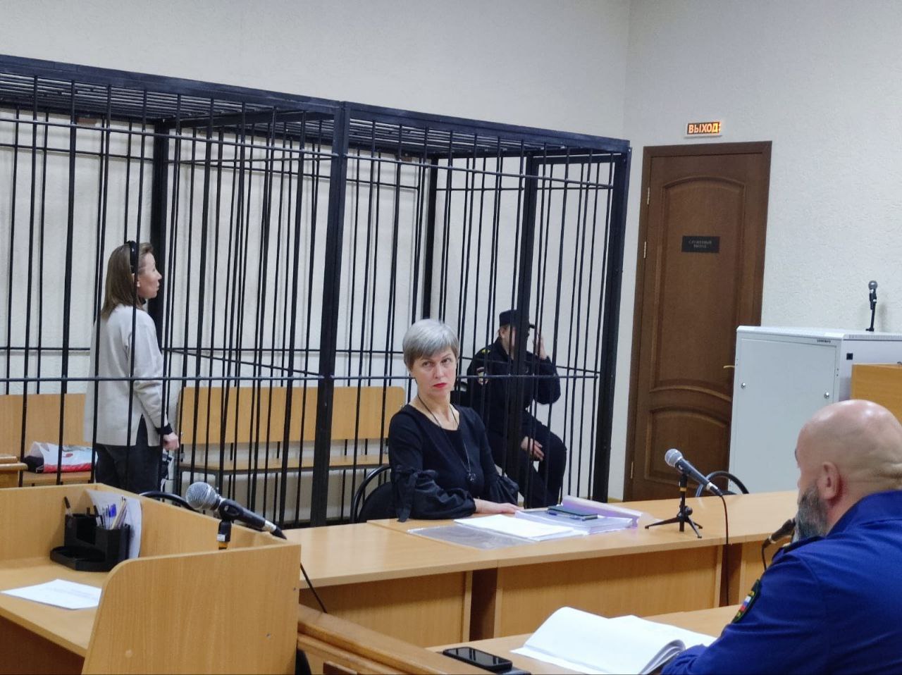 Только что Псковский городской суд рассмотрел ходатайство органа следствия о смягчении меры пресечения бывшему ректору Псков ГУ Ильиной  Судом ходатайство удовлетворено мера пресечения в виде заключения под стражу изменена на домашний арест