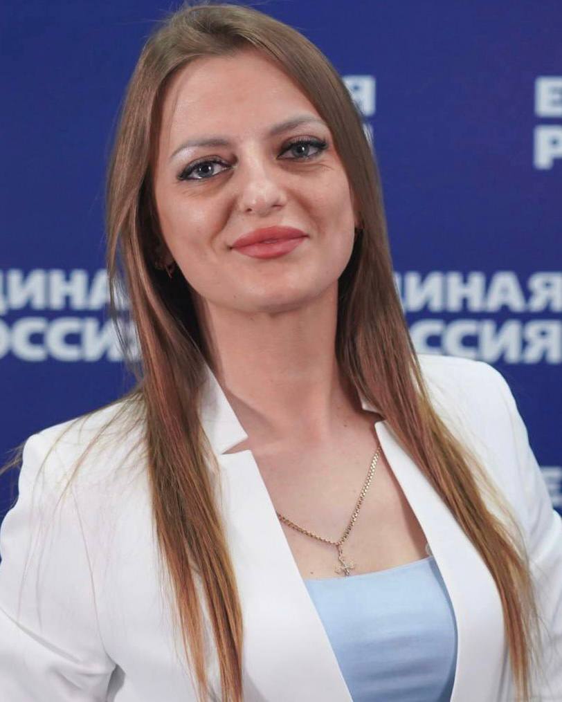 Единственной экс-сторонницей партии «Родина», не выигравшей предварительное голосование в «Единой России», оказалась Анна Тимофеева. В свою очередь два действующих депутата от «Родины» Алексей Журавский и Андрей Ермак одержали убедительные победы, и будут избираться от «Единой России». Также праймериз выиграла и бывший депутат «Родины» Елена Кулакова. Полный список победителей внутрипартийного голосования в ЕР читайте на нашем сайте