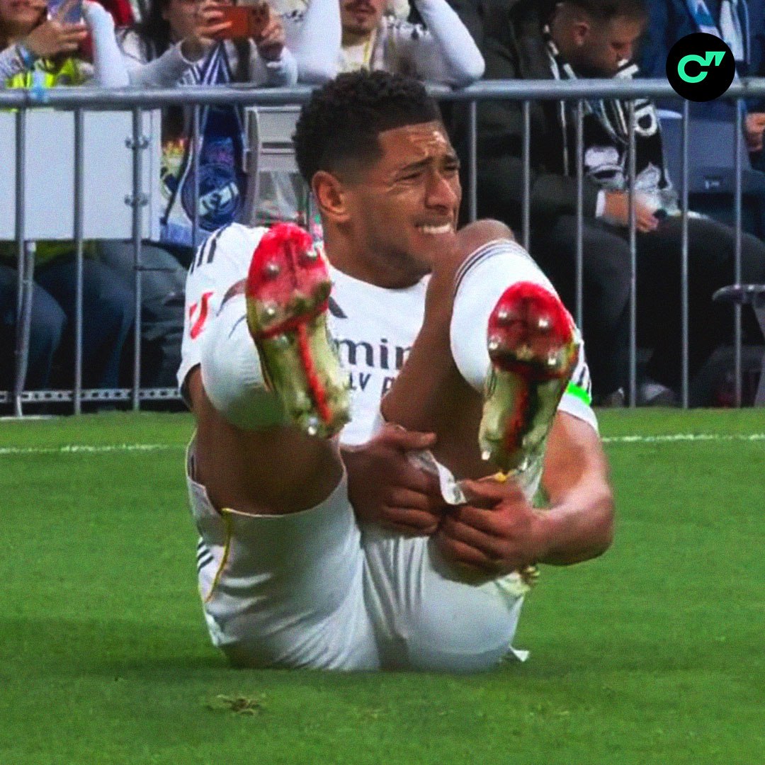 Беллингем получил травму на 8 й минуте матча с Райо Вальекано и в слезах покинул поле   Смотрите статистику матча в приложении ГОЛ