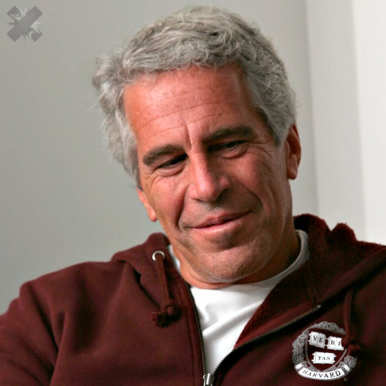 Правопреемник Эпштейна выплатит жертвам ещё 35 млн Около 40 пострадавших от действий Джеффри Эпштейна получат компенсации Выплаты распределят правопреемник финансиста и два его соисполнителя Ранее 136 истцам уже перечислили 121 млн в рамках программы компенсаций НМШ