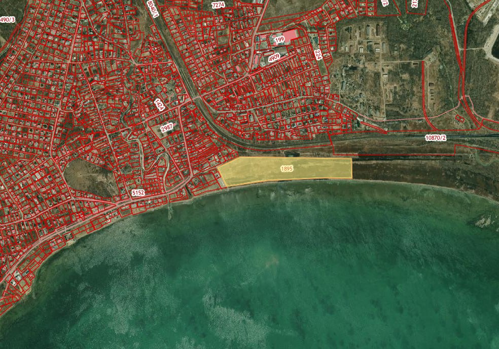 В Приморье реализуют первый КРТ для частных домов В Надеждинском районе подписали договор о комплексном развитии территории КРТ под ИЖС в селе Прохладное Это первый такой проект в крае инициированный застройщиком S UN Group На 13 6 га построят 120 домов 12 4 тыс м² жилья Планируется Набережную и благоустройство берега Парк со спортплощадками Коммерческие помещения от 2 тыс м² Удтверждается что проект обеспечит жильцов всей необходимой инфраструктурой Подпишись на Недвижимость Приморья