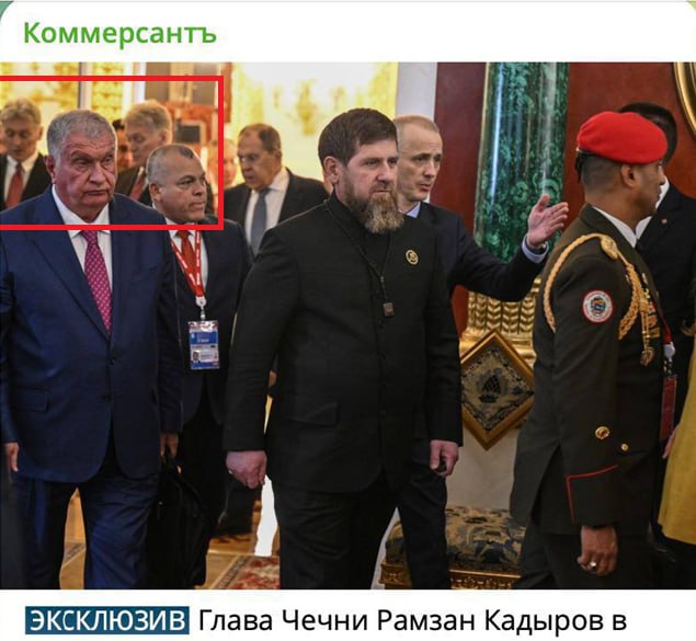На фото из Кремля заметили двойника Пескова.