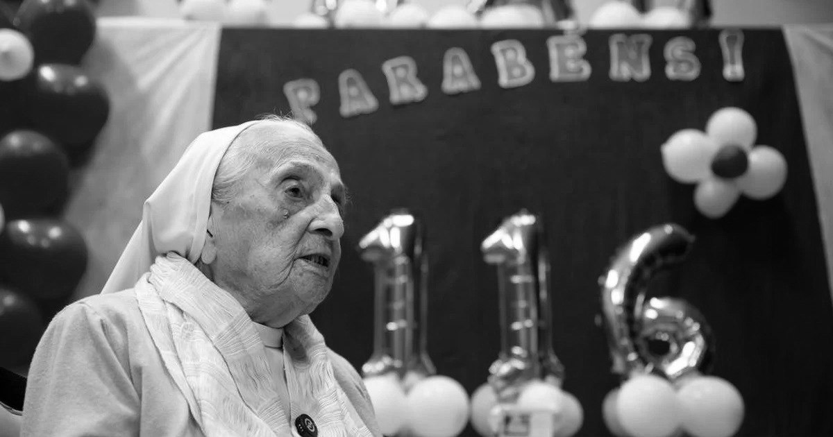 В Бразилии умерла старейшая жительница планеты Монахиня Ина Канабарру Лукас скончалась в возрасте 116 лет. Подпишитесь на «Абзац» Добавьте «Абзац» в ленту «Дзена»