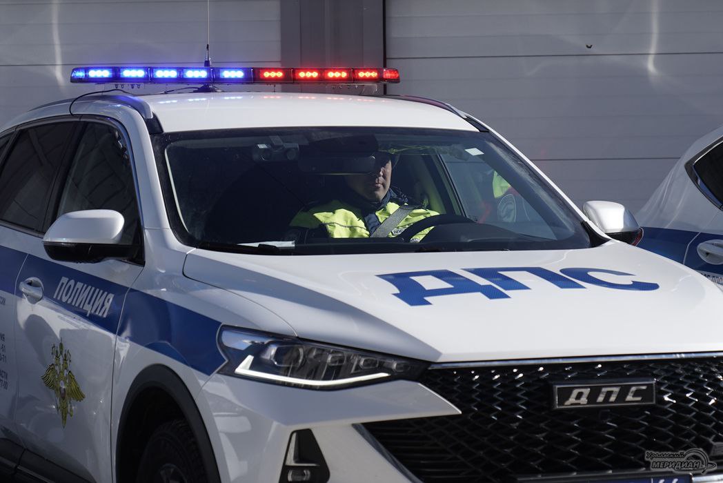 Автомобильные номера с новым кодом региона 166 начнут выдавать в Свердловской области Об этом сообщили в областной Госавтоинспекции Государственные регзнаки с действующими кодами региона замены не потребуют и сохранят свою юридическую силу теперь в МАХ