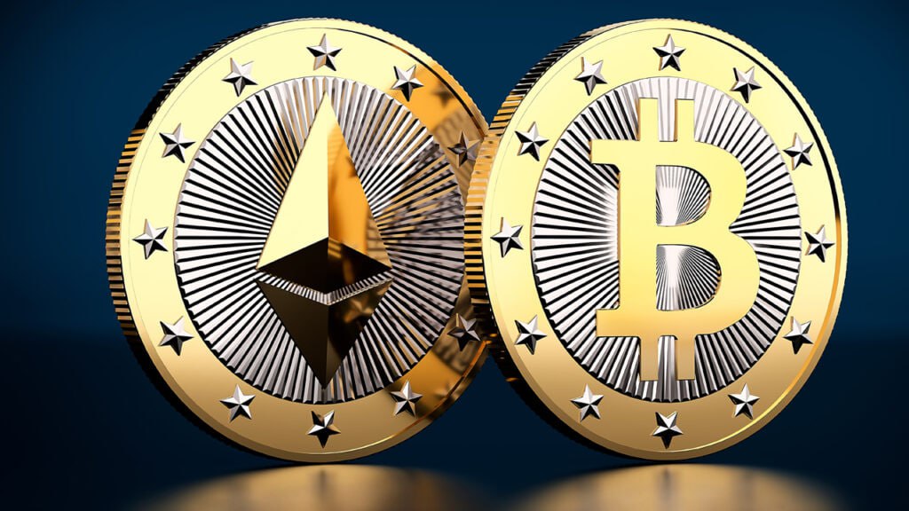 Ethereum готов обойти Bitcoin? CEO Galaxy Digital Майк Новограц заявил: «У Ethereum есть реальный шанс превзойти Биткоин в ближайшие 3–6 месяцев». Если ETH преодолеет зону в $4000, это может запустить фазу «price discovery» — актив начнёт расти быстрее BTC, особенно на фоне притока институциональных инвестиций и запуска ETH‑ETF. В чём сила Ethereum: — Массовое применение в DeFi, NFT и токенизации — Уменьшение предложения из-за сжигания и стейкинга — Рост интереса со стороны фондов и банков Как думаешь, ETH действительно способен временно обогнать BTC по доходности? Chat / Чат Subscribe / Подпишись Buy Stars without KYC Наш бот с комбо / Our bot with combo Поддержи канал / Boost channel