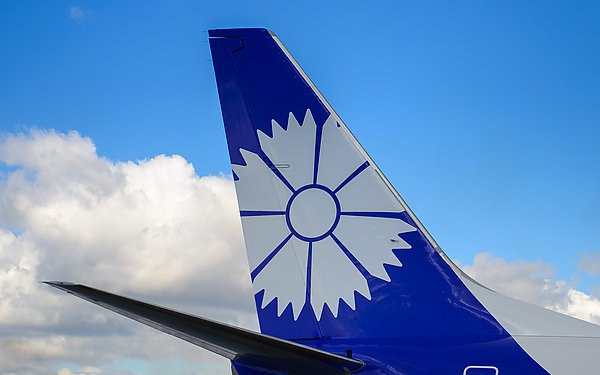 В парке авиакомпании "Белавиа" появился первый Airbus A330-200 Парк авиакомпании "Белавиа" впервые пополнился самолетом Airbus. Об этом сообщает "Интерфакс" со ссылкой на пресс-службу компании. "Теперь во флоте "Белавиа" есть абсолютно новый для белорусской авиации тип воздушных судов – Airbus A330-200", – говорится в пресс-релизе. Появление этого самолета дает возможность компании совершать дальнемагистральные рейсы и открывать новые маршруты. Компания провела большую подготовку к эксплуатации нового типа воздушных судов. aviaru.net/n284341
