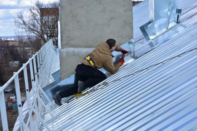 В Киреевском районе отремонтировали 23 многоквартирных дома  В текущем году работы проведены в Киреевске, Липках, Болохове, в поселках Бородинский, Красный Яр, Станция Присады, Шварцевский.  Читать далее...    TULA.SMI   Подписаться