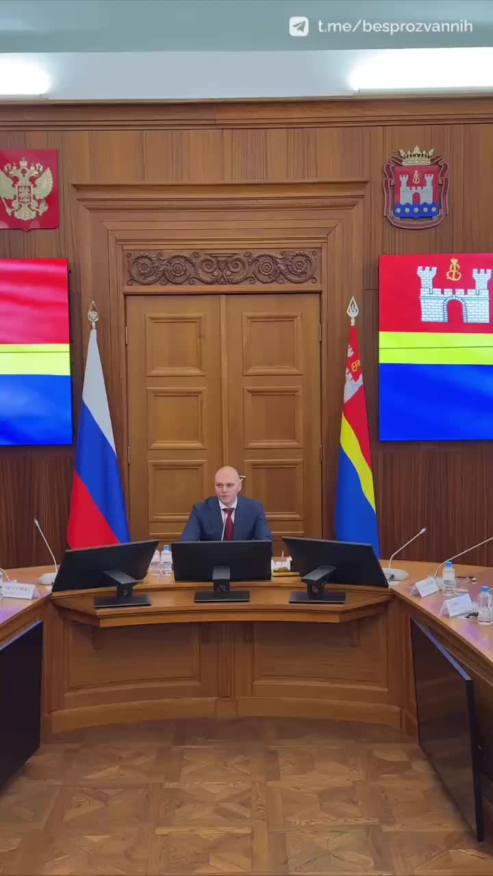 В Калининградской области 20 учителям вручили жилищные сертификаты на 2,5 млн рублей