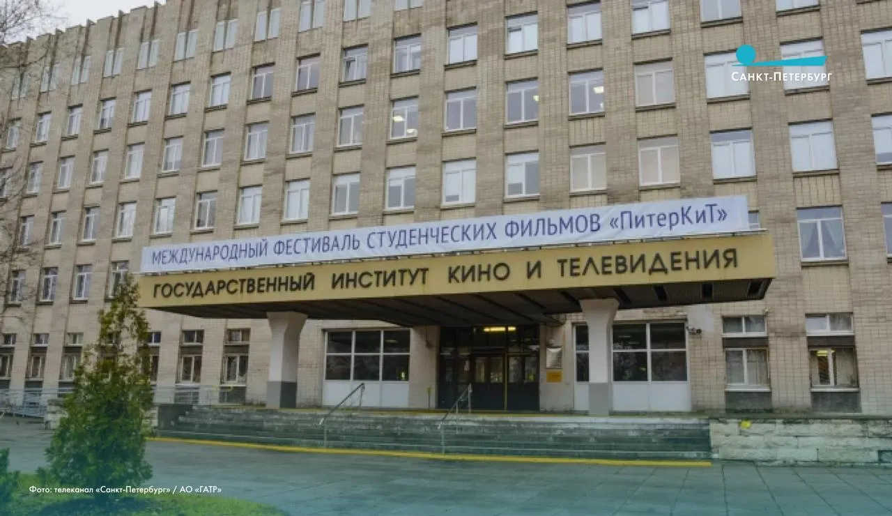 В Петербурге открывается I международный фестиваль документального кино ПитерДок В течение 5 дней зрители смогут увидеть 36 документальных фильмов из России Беларуси Узбекистана Ирана Сербии Турции Туниса и Италии Они отобраны из более чем 1700 заявок из почти 120 стран сообщили в Смольном Все ленты посвящены главным темам фестиваля созидательному труду семейным ценностям любви к Родине или образу будущего Фестиваль организован СПбГИКиТ при поддержке Президентского фонда культурных инициатив и Всероссийского конкурса молодежных проектов Росмолодежь Гранты Как подчеркивают организаторы принципиальное отличие ПитерДока от других фестивалей документального кино отсутствие требований к образованию режиссеров сценаристов и операторов Возраст авторов ограничен 35 годами Наши новости в Телеграм VК ОK MAX