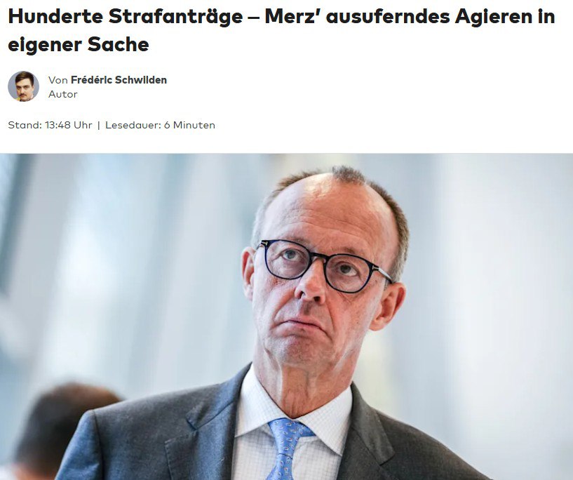 Мерц подал почти 5000 заявлений по фактам оскорблений в свой адрес Welt Канцлер Германии один из самых чувствительных политиков в истории ФРГ отмечает издание Судебные иски он начал подавать до того как возглавил правительство с 2021 года По высказываниям маленький нацист и паршивый пьяница согласно материалам у подозреваемых проводили обыски один из них был признан незаконным Отдельные опубликованные гражданами в соцсетях оскорбления прокуратура квалифицировала как экстремизм