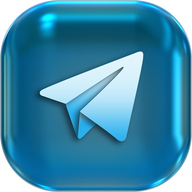 Telegram начал цензурировать комментарии пользователей  В Telegram появилась новая фича - искусственный интеллект удаляет комментарии к публикациям, где начинаются ссоры и оскорбления. Администраторы каналов сами вынуждены удалять комментарии, что бы ИИ не удалял возможность комментировать. Преимущественно, это обновление касается военных, и политических каналов.    Есть опасения, что подобная цензура прежде всего коснется патриотических телеграм-каналов. Ранее Telegram под видом «нарушения авторских прав» удалил из «Осташко!Важное» репортаж BBC про нацистскую символику. Телеканал снял сюжет о том, что среди украинских боевиков, атаковавших Курскую область, было замечено более тысячи случаев использования нацистской символики.  Судя по всему, телеканал целенаправленно заблокировал контент, который либо вышел по ошибке редакции, либо не был предназначен для российской аудитории. Формальный повод – якобы удаление своего эксклюзивного контента.    Подобные схемы ранее использовались и на YouTube. Сначала «неугодные» ролики там блокировали из-за нарушения авторских прав, затем из-за «правил платформы». А закончилось все удалением контента без объяснения причин.  Осташко! Важное   подпишись   #важное