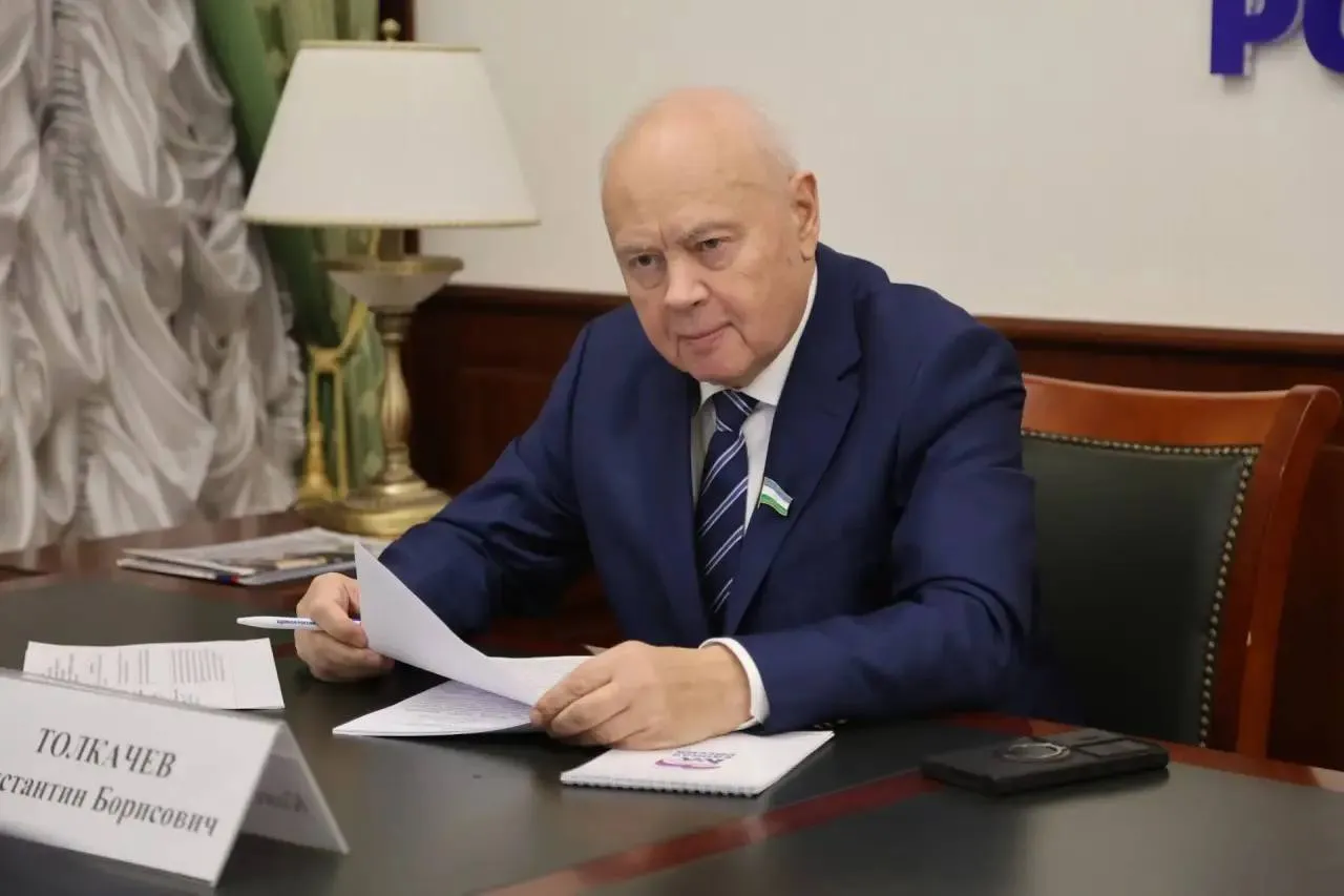 Завтра состоится прощание с председателем Курултая Константином Толкачёвым Церемония пройдёт с 9 00 до 11 00 в Доме Госсобрания республики по адресу ул Заки Валиди 40 Константин Толкачёв ушёл из жизни на 74 м году после продолжительной болезни
