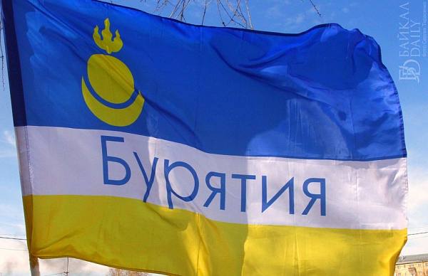 Студентка бурятского вуза взяла награду престижного конкурса Она выделилась из огромного количества участников Иностранные студенты из разных высших учебных заведений России состязались в искусстве красноречия на тему За что я люблю Обучающаяся из Бурятии Ци Цзинъи выступила на русском языке в онлайн формате жюри отметило интересную подачу хорошее произношение и вручило участнице диплом II степени