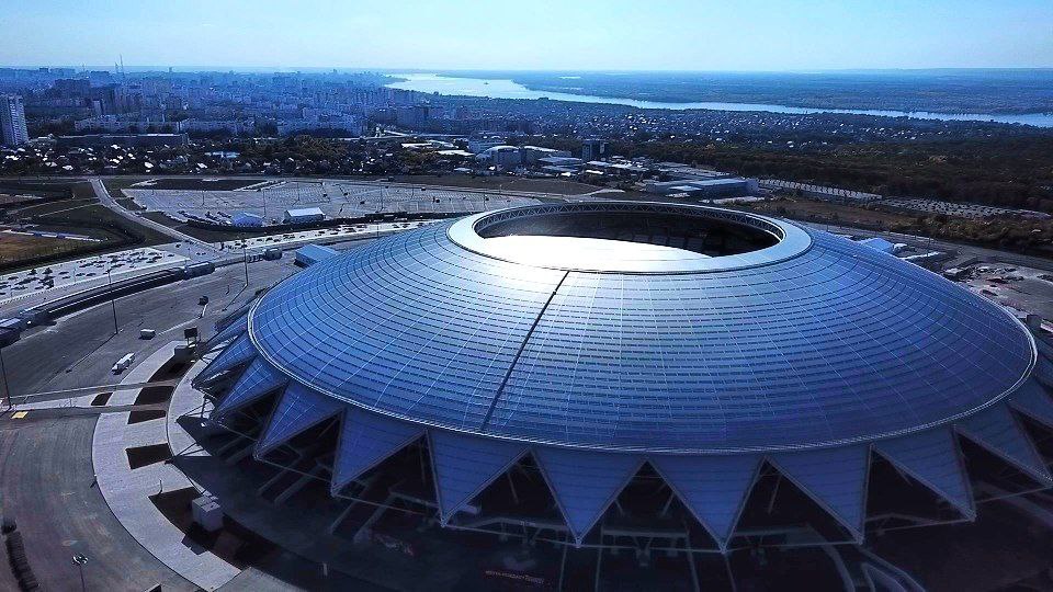 В Самаре 14 сентября в день матча между Крыльями Советов и Сочи организуют бесплатный транспорт для болельщиков Шаттлы будут ходить каждые 15 20 минут с 12 40 до 14 15 по маршруту Октябрьская набережная Постников овраг завод имени Тарасова Барбошина поляна стадион Игра в рамках восьмого тура РПЛ начнется в 15 30 ℹ samaragisnews