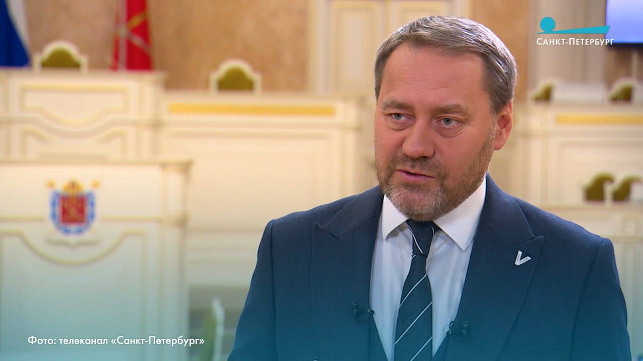 Президент России Владимир Путин наградил председателя Законодательного Собрания Санкт-Петербурга Александра Бельского орденом Дружбы.       ВКонтакте   Одноклассниках
