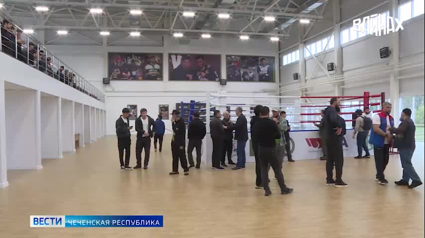 Саламов и Кашинский прошли взвешивание перед боем за пояс WBA в Грозном