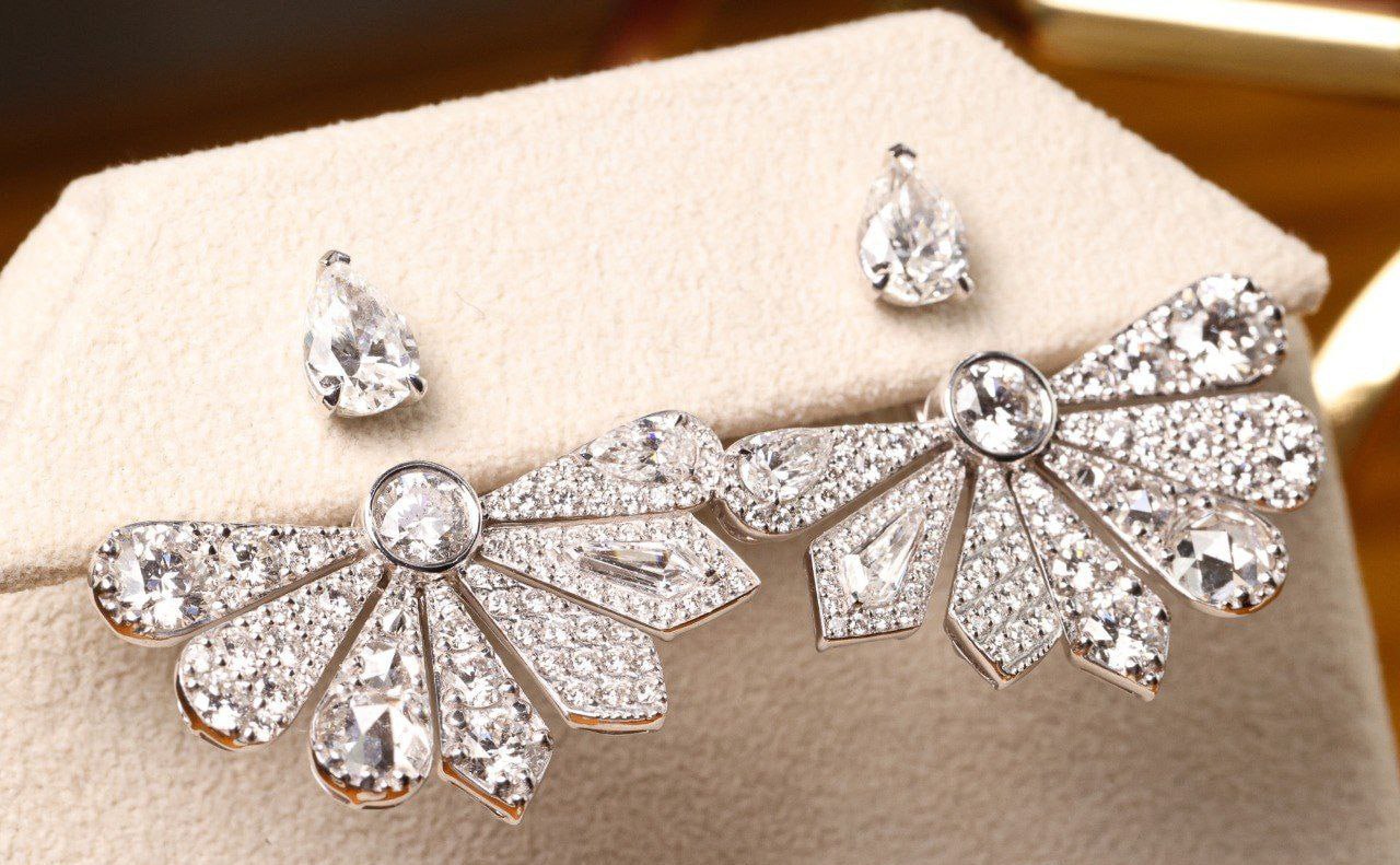 Соглашение о создании общего рынка ювелирных изделий России и Белоруссии подписано в Москве сообщила пресс служба Минфина Теперь ювелирные изделия с пробирным клеймом и маркировкой одного из государств не будут подлежать обязательному дополнительному клеймению и маркировке на территории другого jkinvest news jkinvest