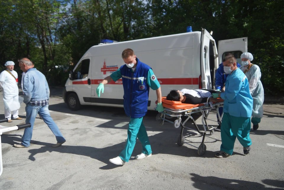 Болезни сердца стали основной причиной смертей на рабочем месте на Ставрополье  С января по июнь в регионе зафиксировано 31 смертельное происшествие. Анализ показал, что в 21 случае причиной стали проблемы со здоровьем, преимущественно сердечно-сосудистые заболевания.  В Ставропольском крае наблюдается рост смертности из-за здоровья. В прошлом году за тот же период было 14 случаев. В зоне риска находятся мужчины трудоспособного возраста, занятые в рабочих профессиях, сообщили в краевой Гострудинспекции.