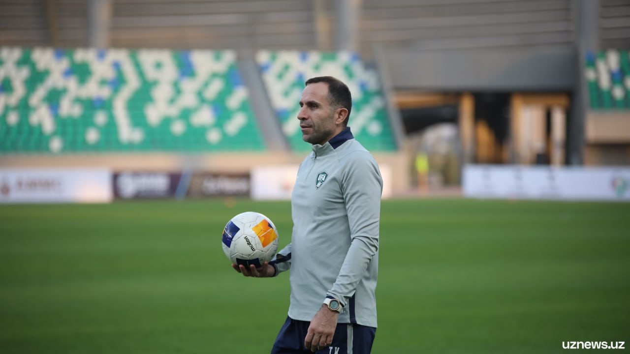 Тимур Кападзе вошел в топ 10 лучших тренеров национальных команд мира Международная федерация футбольной истории и статистики IFFHS признала бывшего главного тренера сборной Узбекистана по футболу Тимура Кападзе одним из лучших наставников мира в 2025 году uznews uz ru news 106210 uznews