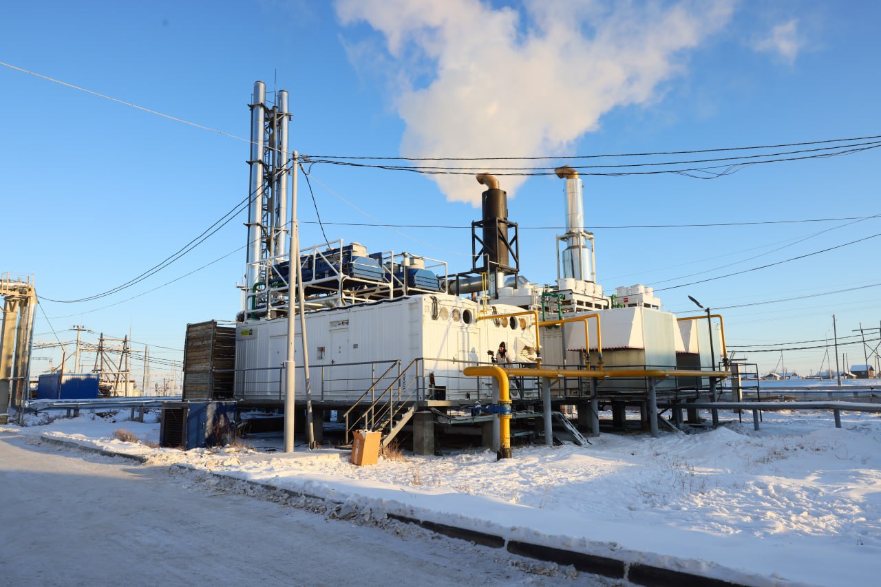 Газовую электростанцию запустили в тепличном комплексе «Саюри»  Электростанция мощностью два МВт обеспечит стабильную работу теплиц, снизит производственные риски и расходы на электроэнергию. Проект финансировался из федерального бюджета на сумму более 100 миллионов рублей.