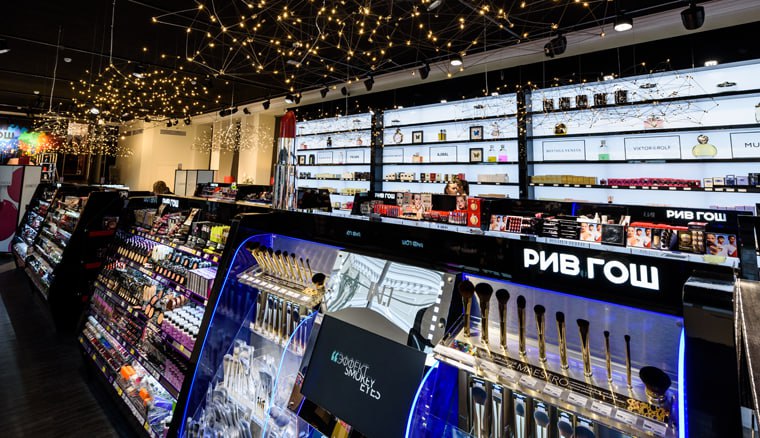 Компания Wildberries Russ стала владельцем 100 доли российского косметического ритейлера Рив Гош следует из выписки ЕГРЮЛ В пресс службе маркетплейса подтвердили РИА Новости что ритейлер вошел в состав РВБ соглашение о приобретении компании было достигнуто в ходе реализации стратегического партнерства Подписаться на РИА Новости экономика Все наши каналы