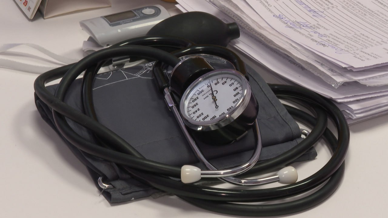 В Волгоградской области открыли еще два Центра здоровья Новые площадки появились в больнице 15 и поликлинике 3 Волгограда Специалисты принимают пациентов у которых есть риски развития хронических болезней для каждого разрабатывают свой план лечения Прием проходит не только в стационарах но и на рабочих местах граждан благодаря мобильности диспансеризации Подписаться Перейти на сайт MAX