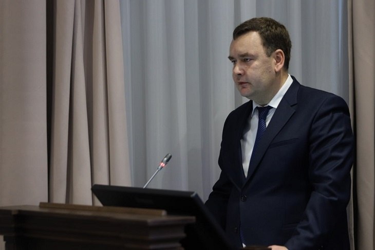 В Волгограде своего поста лишился глава спорткомитета администрации Волгоградской области Владимир Попков Об этом сообщили в пресс службе губернатора Отметим что речь идет об увольнении Причин такого кадрового решения не называют Однако по данным источников Высоты 102 это может быть связано с недовольством руководителей области итогами работы Попкова на посту главы спорткомитета