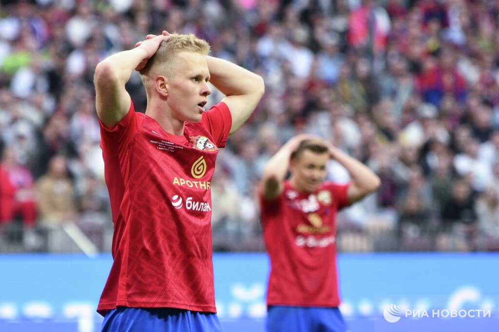 Кисляк готов перейти из ЦСКА в Галатасарай По информации beIN Sports российский полузащитник заявил руководству клуба что хотел бы перейти в турецкую команду в случае официального предложения Подписаться на sportrian