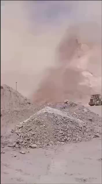 Оползень блокирует дорогу Сагри - Новое Аргвани в Гумбетовском районе