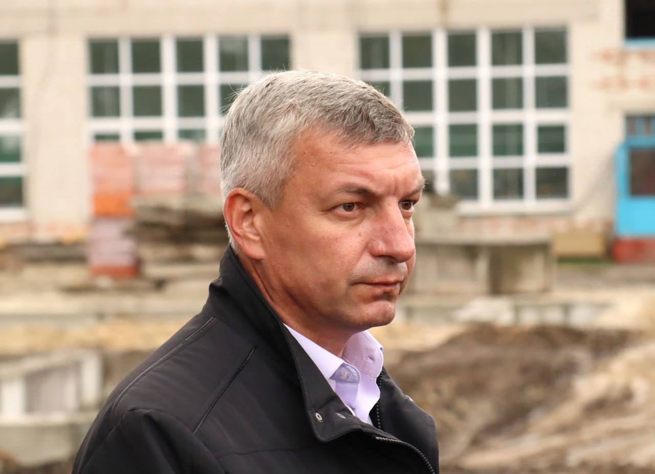 Еще один чиновник покидает правительство Курской области. Врио министра строительства Александр Афонин уходит с 11 июня. Как уточнили в Доме Советов, по собственному желанию. ПОДПИСАТЬСЯ ПРЕДЛОЖИТЬ НОВОСТЬ