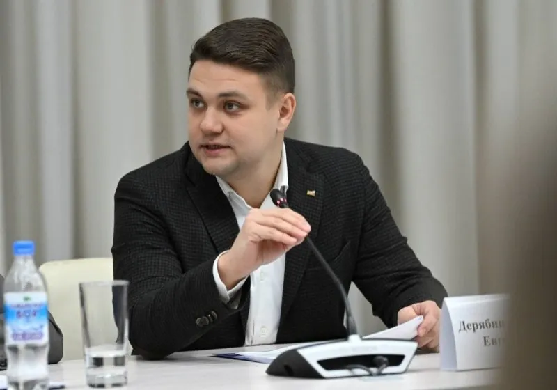 Что происходит в экономике обзор от Александра Дерябина Каждый месяц вместе с председателем омского отделения Опоры России Александром Дерябиным БК55 будет собирать главные новости экономики и бизнеса в новой рубрике Бизнес обзор В первом выпуске сокращения сотрудников из за ИИ снижение ключевой ставки кадровый дефицит изменения в налоговой сфере и главные бизнес события региона Полный обзор апреля 2026 года на сайте БК55 в MAX