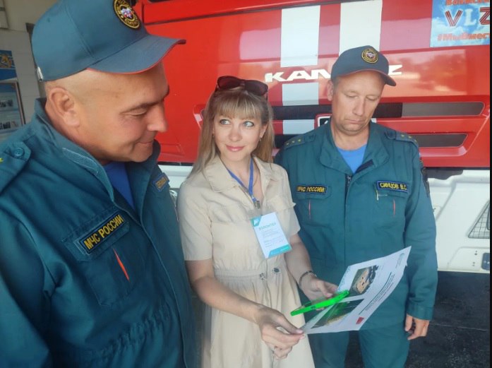 В Волжском больше 30 тысяч жителей проголосовали за проекты ФКГС В Волжском продолжается рейтинговое голосование за объекты благоустройства по программе «Формирование комфортной городской среды». Как рассказали Волжский.ру в городской администрации, в настоящее время свои голоса отдали уже свыше 32 300 горожан. Проголосовать волжанам помогают волонтёры – они посещают массовые мероприятия, промышленные и муниципальные предприятия, объекты здравоохранения. Всероссийское голосование за выбор объектов благоустройства продлится до 12 июня. В лидерах по числу отданных голосов остаётся парк «Новый город»: за него проголосовали почти 23,2 тысячи человека. На втором месте – сквер по улице Советской, на третьем – территория по улице Пушкина. #ВолжскийРу #волжский #vlz