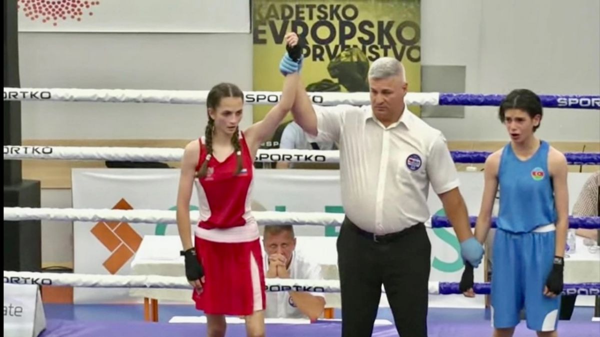 Воронежская спортсменка стала победительницей Первенства Европы по боксу Воронежская боксёрша Карина Каширина завоевала золотую медаль Первенства Европы. Она выступала в весовой категории до 42 килограммов. ↗ Прислать новость Подписаться