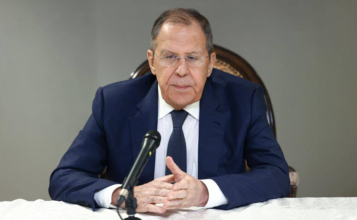 Лавров Индия не прогнулась под требованиями США прекратить закупки ресурсов из РФ Москва оценила этот факт Другие заявления Сергея Лаврова РФ рассчитывает на продолжение переговоров с Украиной главы делегаций находятся в прямом контакте Для прочного украинского урегулирования необходимо признать и оформить международно правовым образом новые территориальные реалии Rogandar